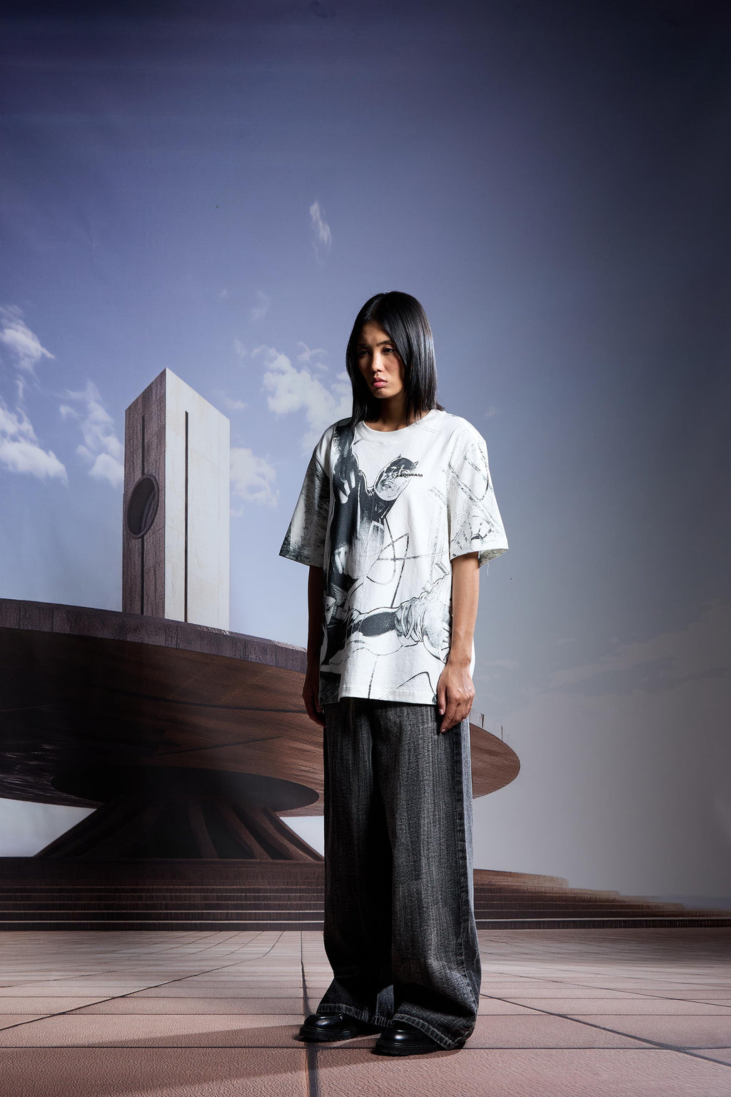 STRAYLIGHT' T-SHIRT
