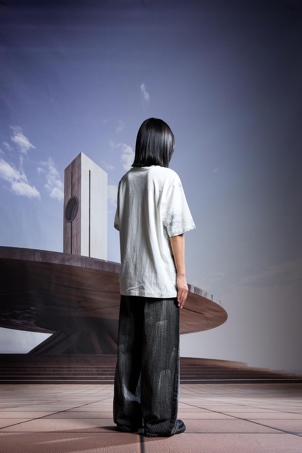 STRAYLIGHT' T-SHIRT