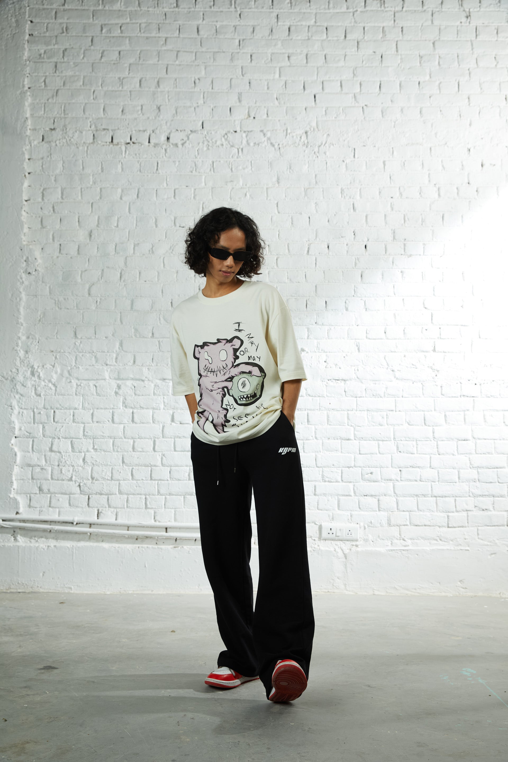 Seeing Things' Tee