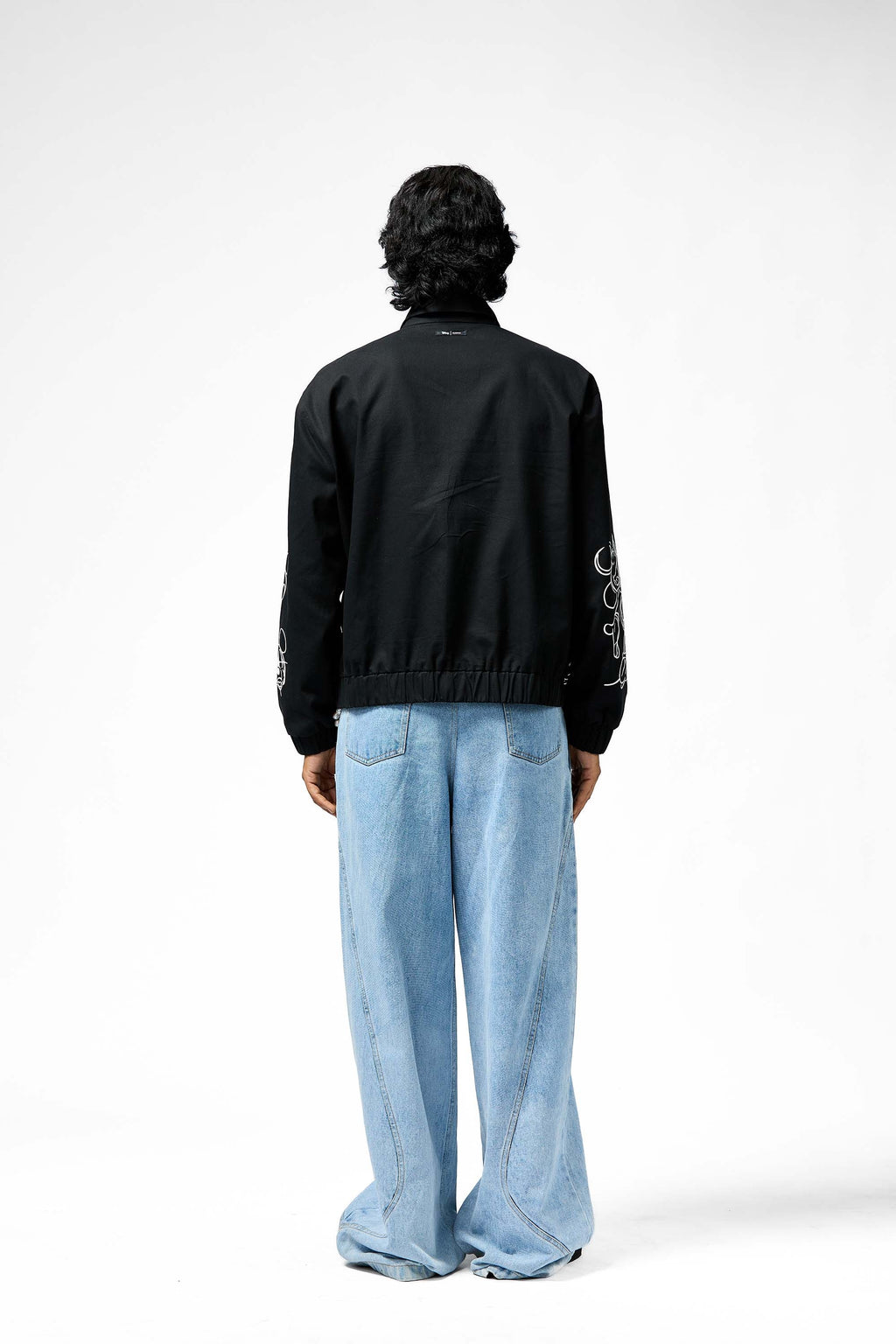 GLIMTRAIL' SHACKET