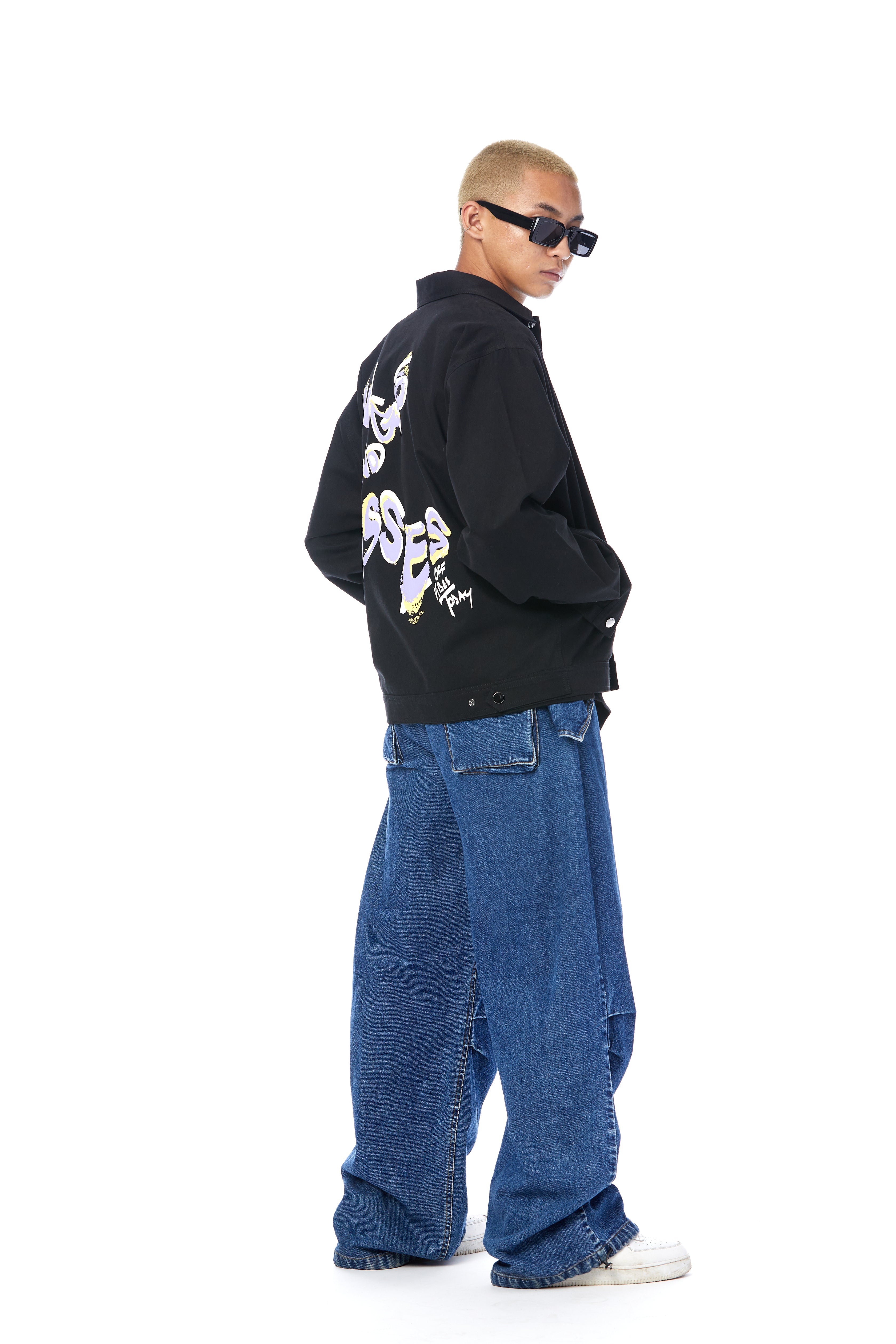 HUGS AND HISSES' SHACKET