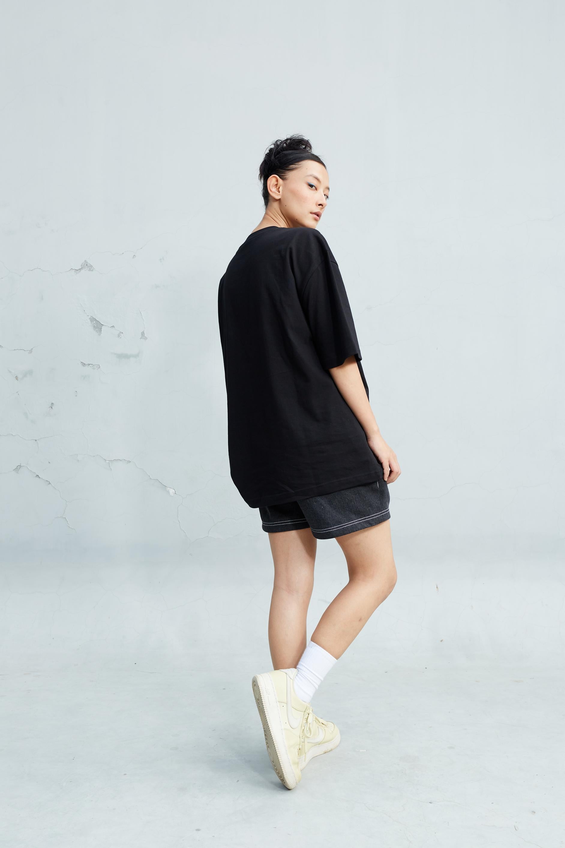 LOVE FREQUENCY' TEE