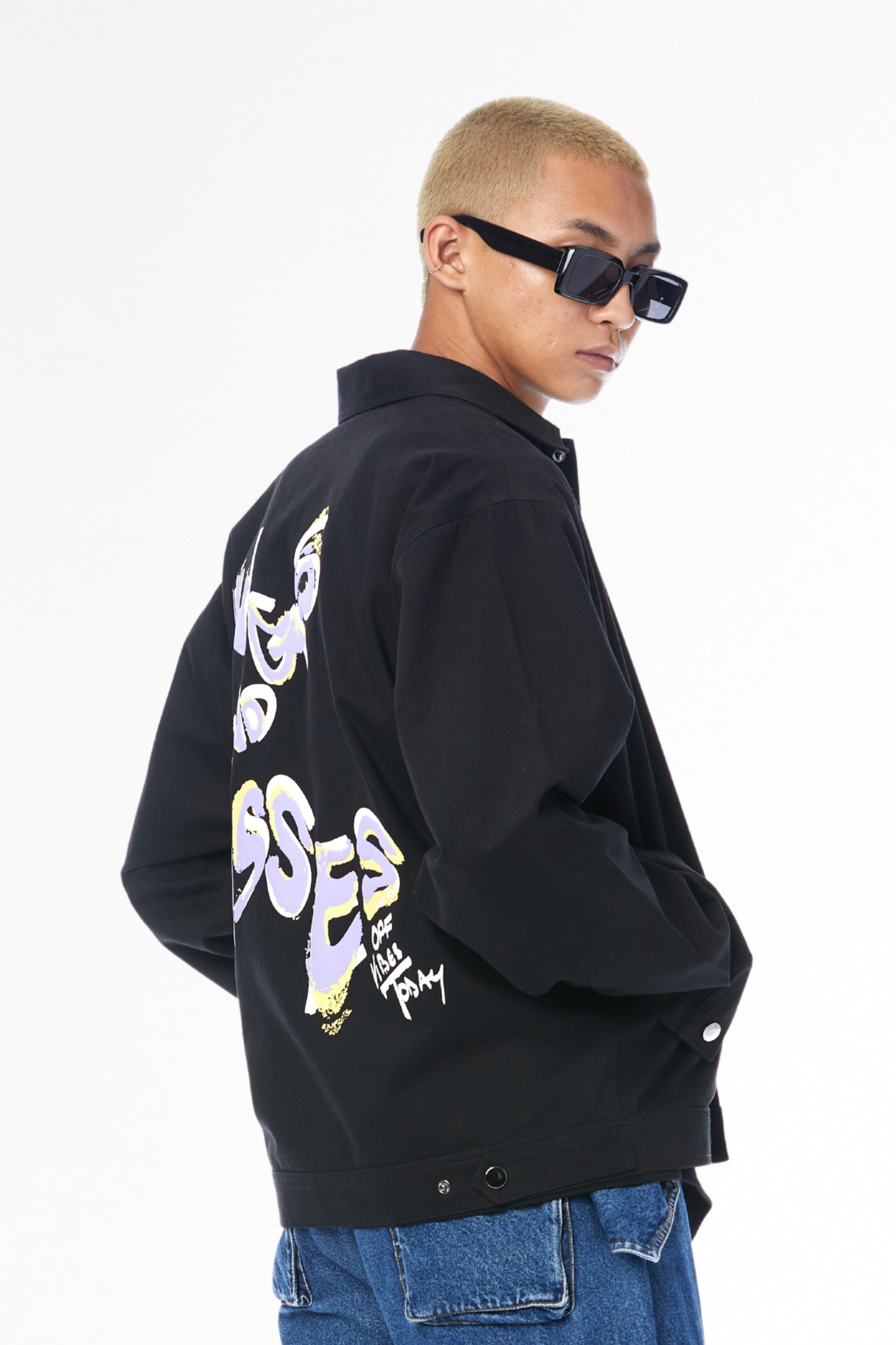 HUGS AND HISSES' SHACKET