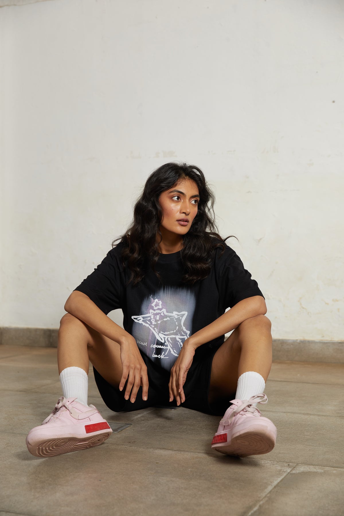 Never Coming Back' tee